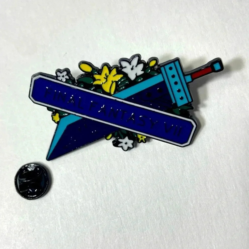 Final Fantasy  VII - Buster Sword Pin 🌼💐🌷🌺 - Picture 2 of 5